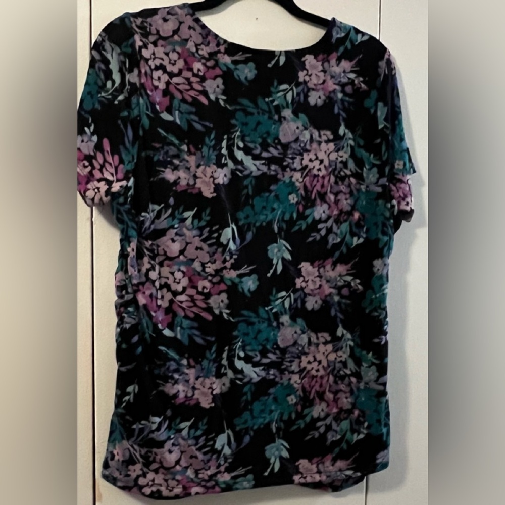 TORRID FLORAL BLOUSE (1) - Picture 2 of 8